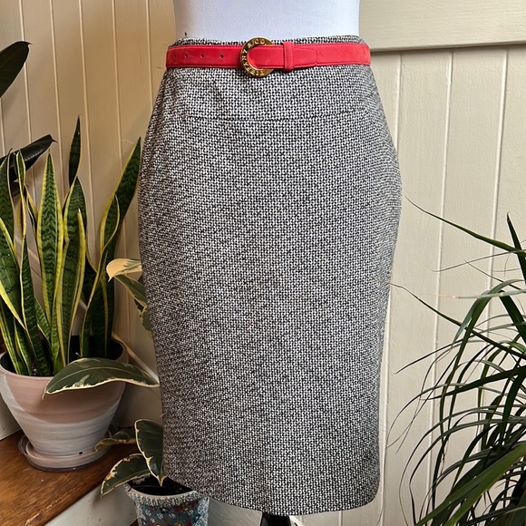 Emporio Armani Wool Blend Houndstooth Skirt - Picture 8 of 16